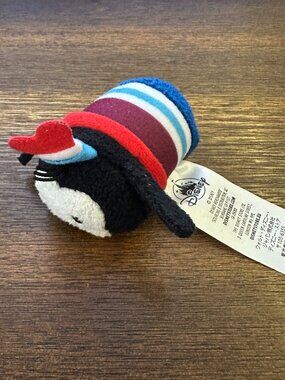 DISNEY Tsum Tsum Mini Goofy Plush 3.5" Paris Eiffel Tower Baguette France 2018